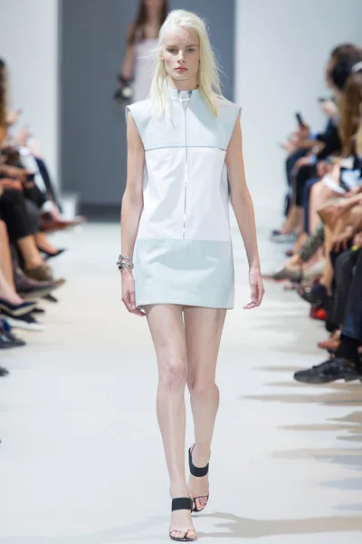 Look 8